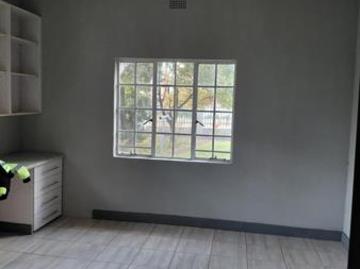 2 Bedroom Garden Cottage in Belfast