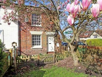 2 Bedroom End Of Terrace House For Sale In Hungerford,...