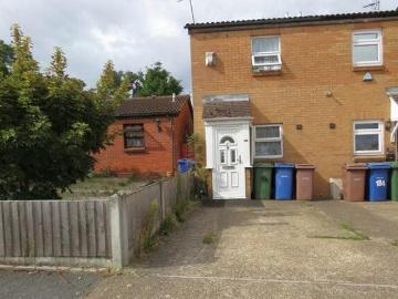 2 Bedroom End Of Terrace House For Sale In Purfleet on...