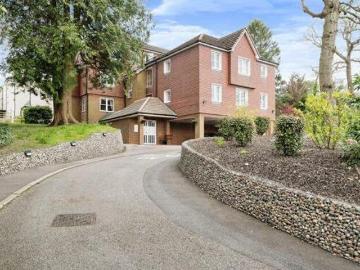 2 Bedroom Flat For Sale In Heathfield