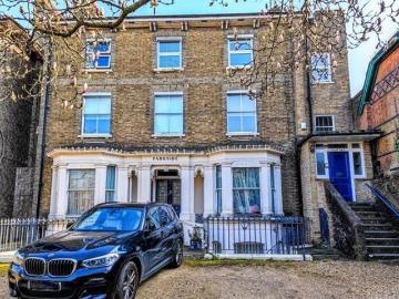 2 Bedroom Flat For Sale In London Road