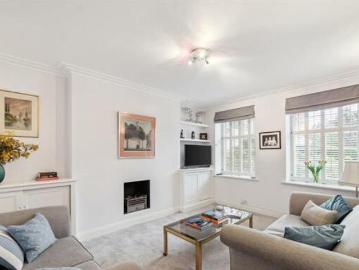 2 Bedroom Flat For Sale In Richmond, London