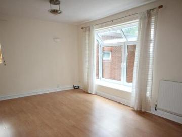 2 Bedroom Flat For Rent In West Derby, Liverpool