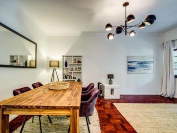 2 Bedroom Flat in Kenilworth Upper