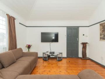 2 Bedroom House in South End