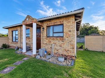 2 Bedroom House in Sherwood