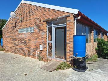 2 Bedroom House in Zeekoevlei