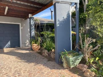 2 Bedroom House To Let in Bergsig