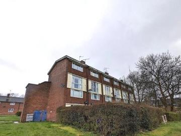 2 Bedroom Maisonette For Sale In Lowedges