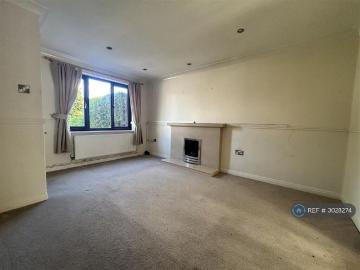 2 bedroom semi detached house to rent