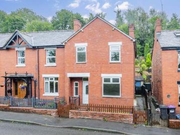 2 bedroom semi detached house for sale