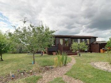 2 Bedroom Park Home For Sale In Ash 4, Willow Lodge Park