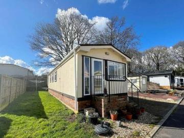2 Bedroom Park Home For Sale In Hordle, Nr Lymington