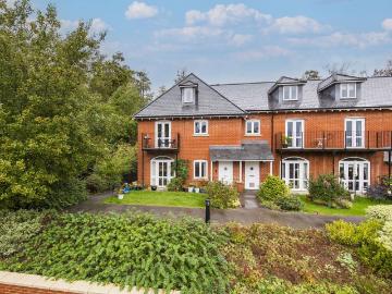 3 bedroom retirement property for sale