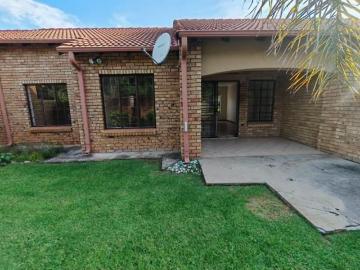2 Bedroom Townhouse in Equestria