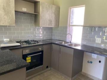 2 Bedroom Townhouse in Honeydew