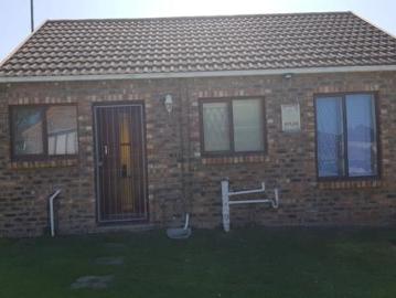 2 Bedroom Townhouse in Lorraine