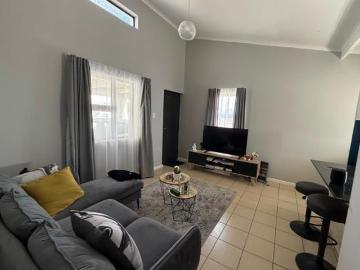 2 Bedroom Townhouse in Parsons Vlei