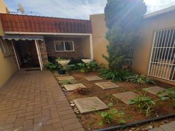 2 Bedroom townhouse sectional to rent in...