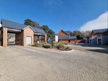 2 Bedroom townhouse sectional to rent in Rynfield, Benoni