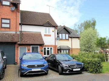 2 Bedroom Terraced House For Sale In Woolmer Green, Herts