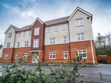 2 Bedrooms Flat for sale in Chaucer Grove, Arborfield...
