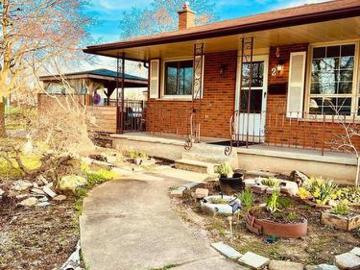 2 Shetland Crescent, St. Catharines, ON, L2P 3P7 house...