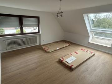 2 Zi. Wohnung Dachgeschoß 1.064,00 EUR Kaltmiete,...