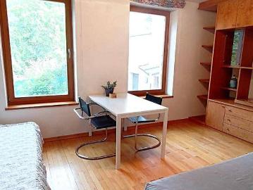 2 ZI WOHNUNG IN KLOSTERNEUBURG, MÖBLIERT