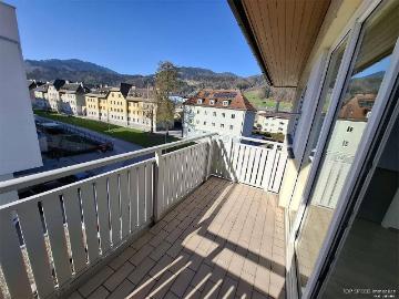 2 Zimmer Wohnung mit Balkon im Zentrum von Bischofshofen...