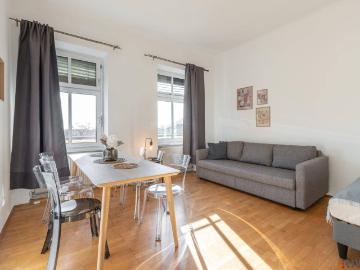 SELTENHEIT II ALTBAUWOHNNG MIT 103m² EIGENGARTEN UND...