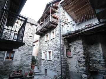 2 1/2 Zimmer Duplex Wohnung in 2 FMH / 2 1/2 Zimmer...