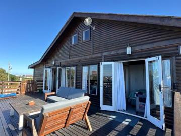 2.5 Bedroom House in West Beach