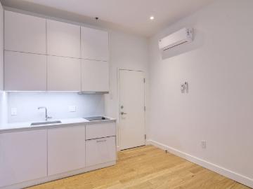 3455 Aylmer 1 Bedroom Apartment for Rent at 3455 Rue...
