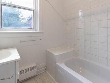 359 Elgin Street 3 Bedroom Apartment for Rent at 359...