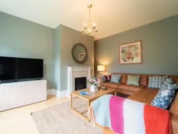 36 Cois Chnoic, Dingle, Kerry