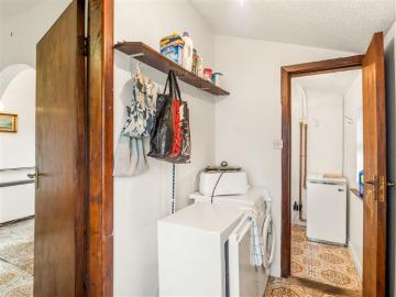 375,000 | Rhone Road, Claddaghduff, Co. Galway Sherry...