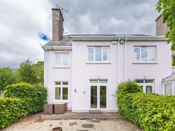 375,000 | 10 The Granary, Bailick Road, Midleton, Cork...