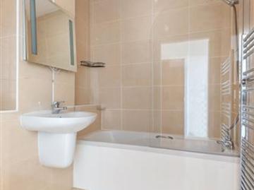 375,000 | 35 Belville Court, Johnstown Road, Cabinteely,...