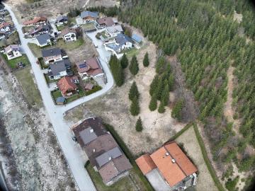 2 Baugrundstücke in idyllischer Siedlungslage