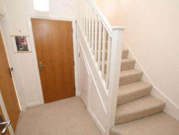 3 bed flat for sale