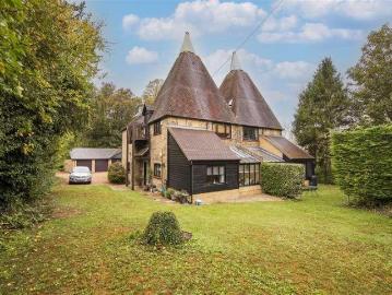 3 bed flat for sale