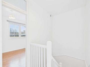 3 bed flat for sale