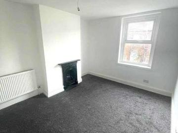 3 bed house to rent