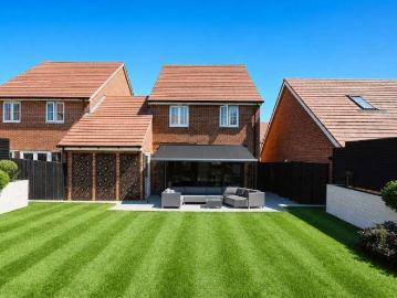 3 bed house for sale