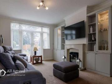 3 bed house for sale