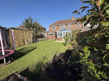 3 bed house for sale