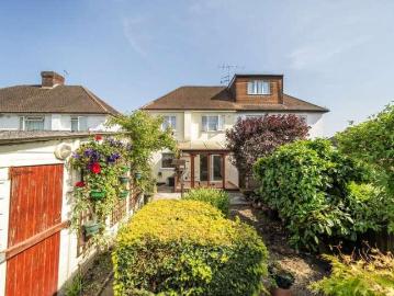 3 bed house for sale