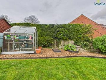 3 bed house for sale