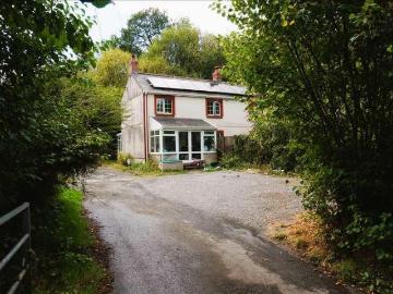 3 bed property for sale